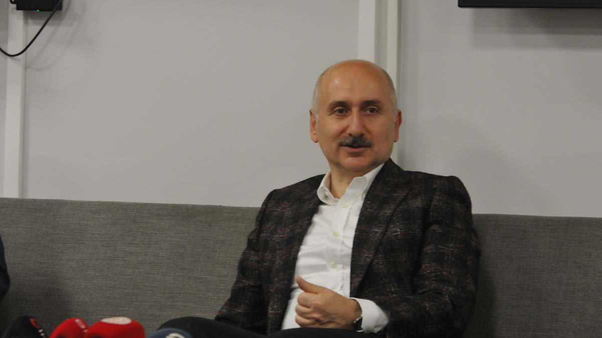 Karaismailoğlu'dan toplu ulaşıma zam eleştirisi