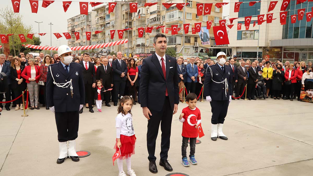 Kartal Belediyesi 23 Nisan'ı coşkuyla kutladı