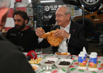 Kılıçdaroğlu, oto sanayi sitesinde iftar yaptı
