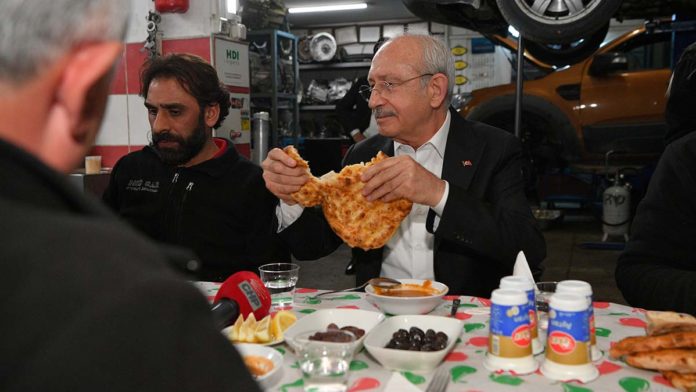 Kılıçdaroğlu, oto sanayi sitesinde iftar yaptı