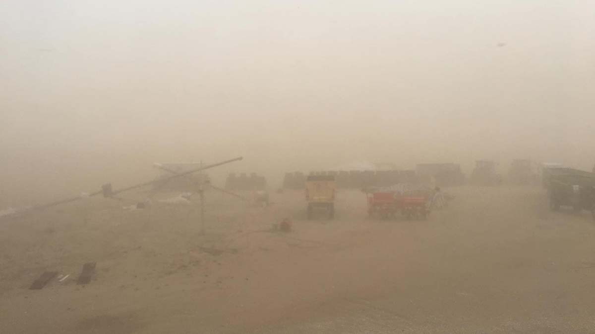 Konya'da kum fırtınası etkili oldu