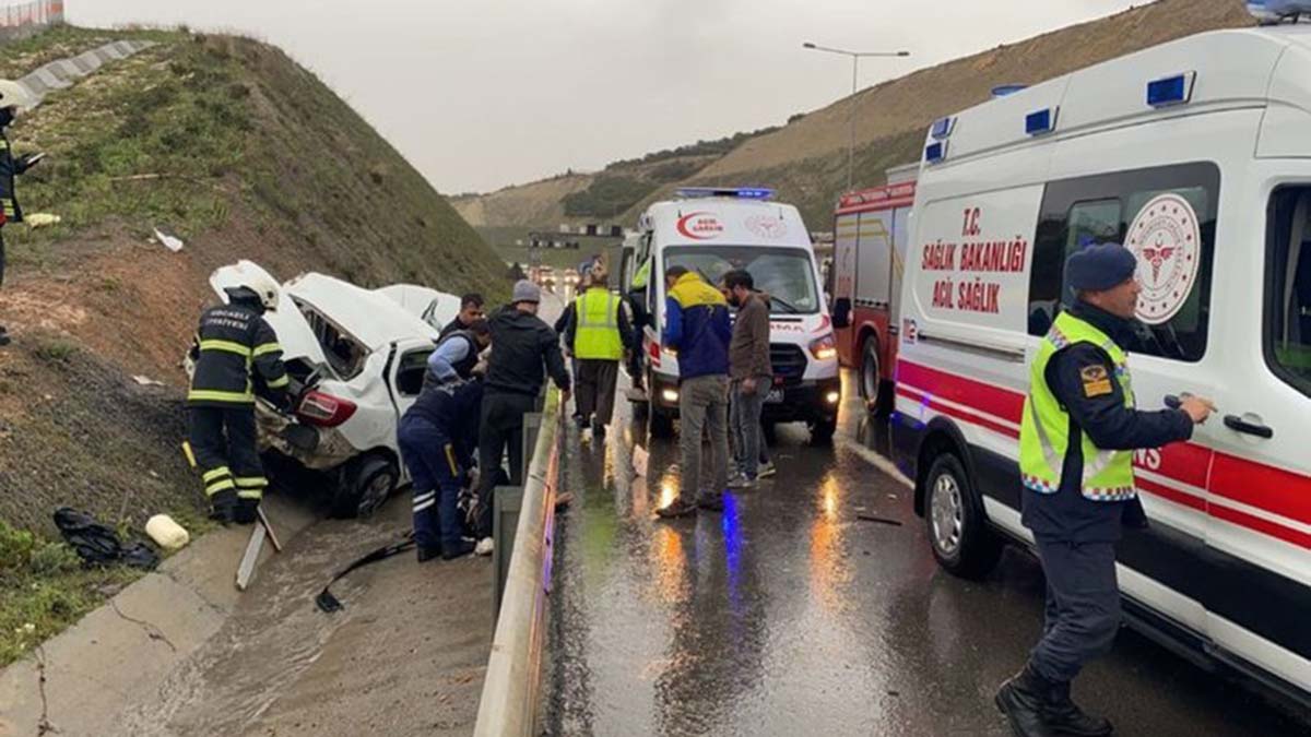 Kuzey Marmara Otoyolu'nda feci kaza