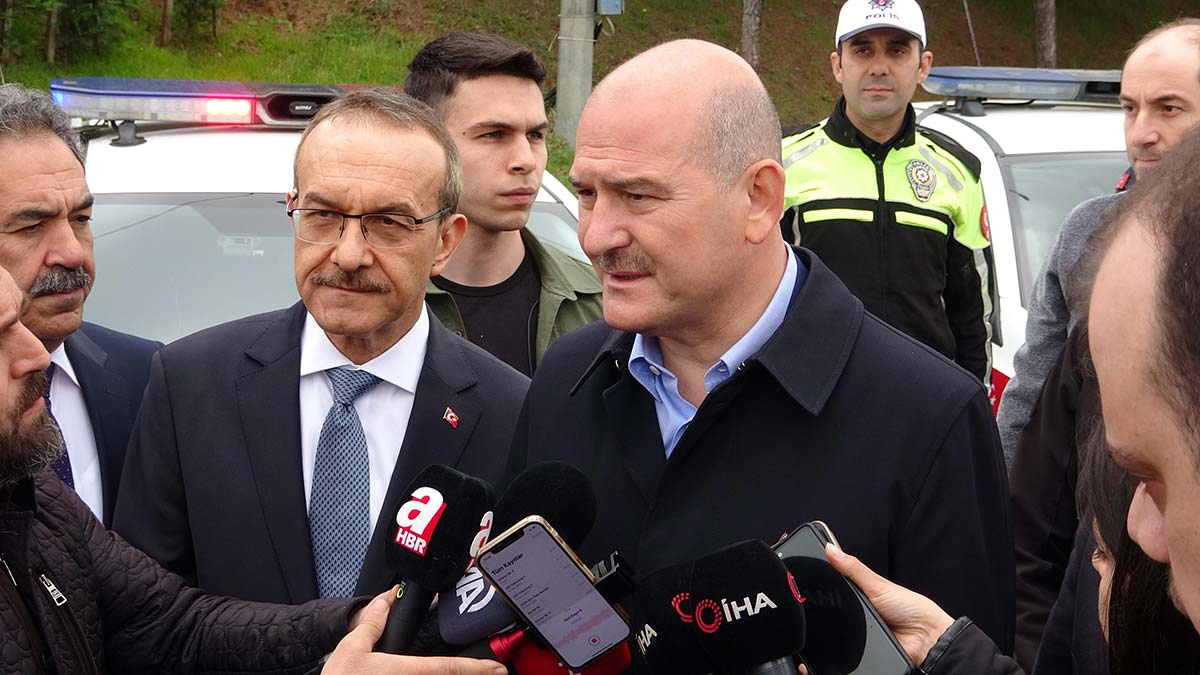 Lütfen araç kullanırken telefonla konuşmayın