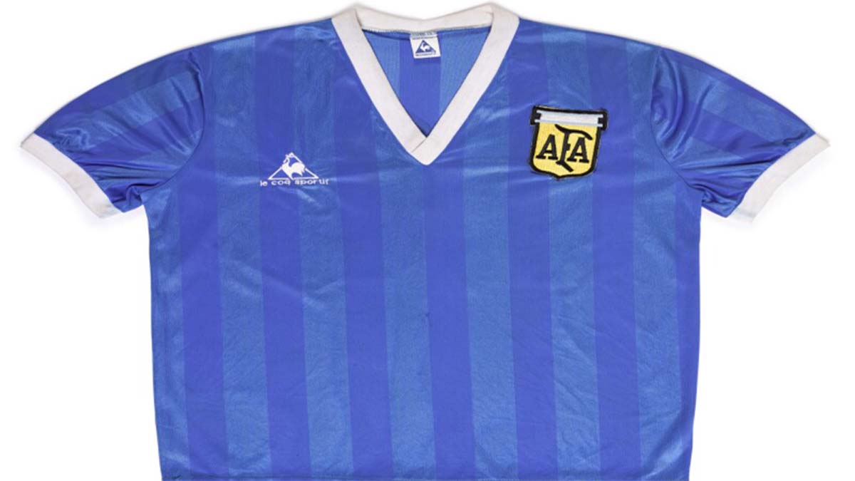 Maradona’nın 10 numaralı forması açık artırmada