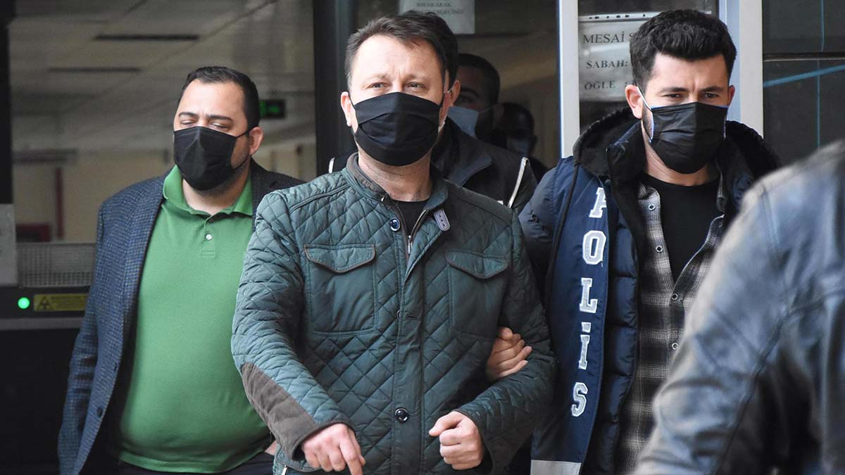 Menemen Belediyesi davasında rapor istendi