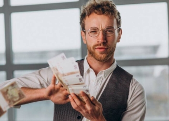 Napolyon ne demiş; para para para..