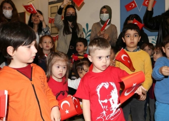 Özel gereksinimli çocukların 23 Nisan coşkusu