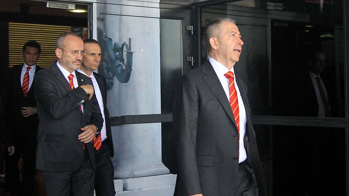 Öztürk: Galatasaray'ın borçlarını sıfırlayacağız