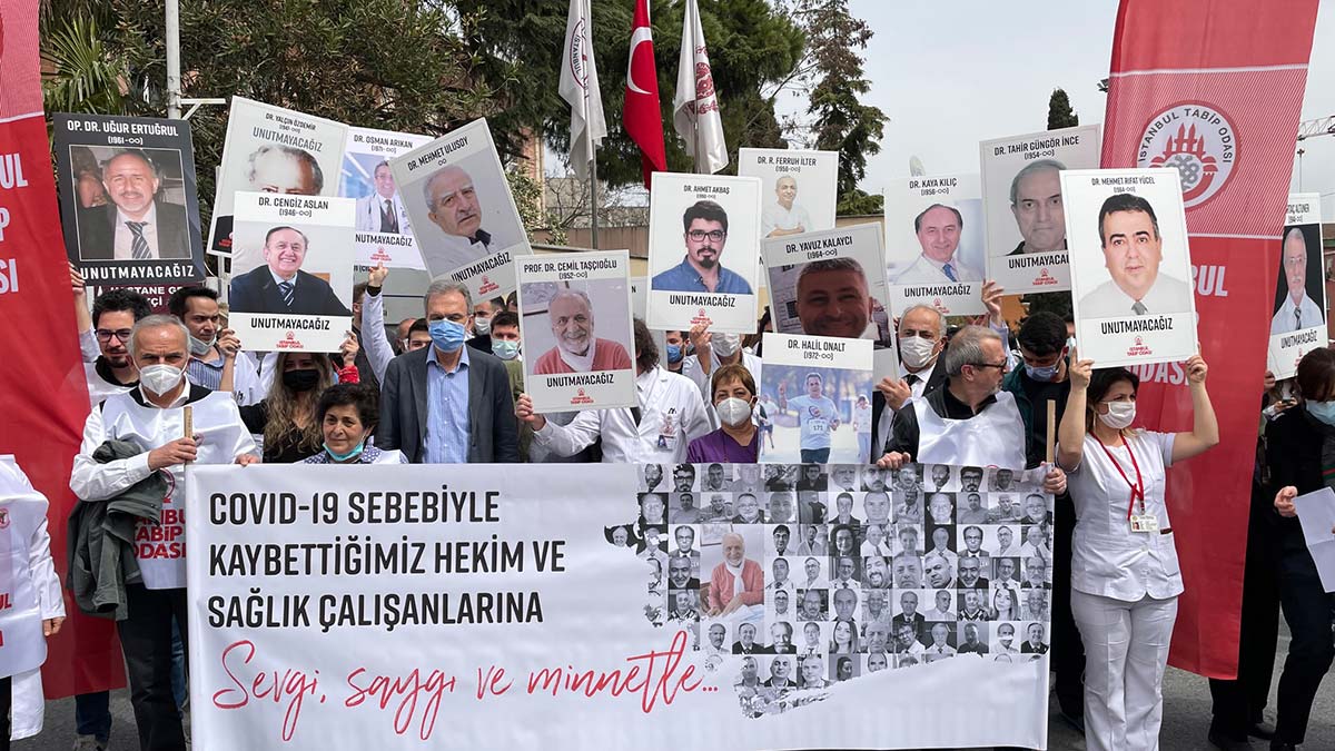 Pandemide ölen sağlık çalışanları anıldı