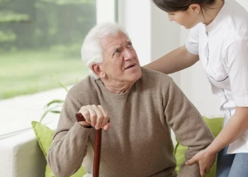 Parkinson erkeklerde 2 kat daha fazla görülüyor