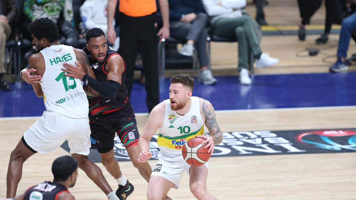 Pınar Karşıyaka son haftalarda yıkıldı