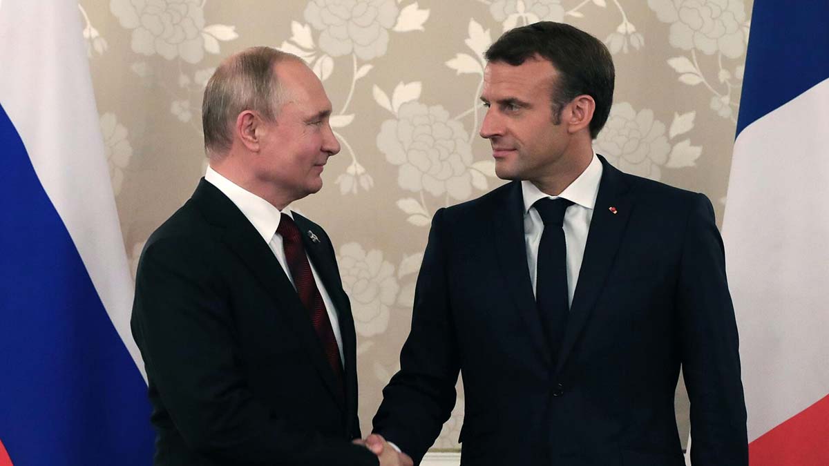 Putin’den Macron'a tebrik mesajı