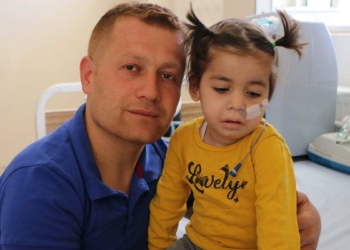 SMA hastası Nilay'ın bağış kumbarası çalındı