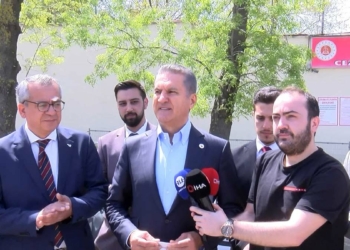 Sarıgül'den Bakırköy cezaevi önünde af çağrısı