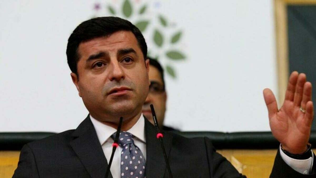 Selahattin Demirtaş'ın hapis cezası bozuldu