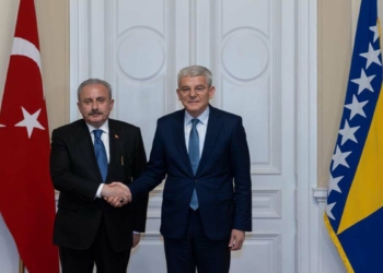 Şentop, Bosna Hersek’te Dzaferovic ile görüştü