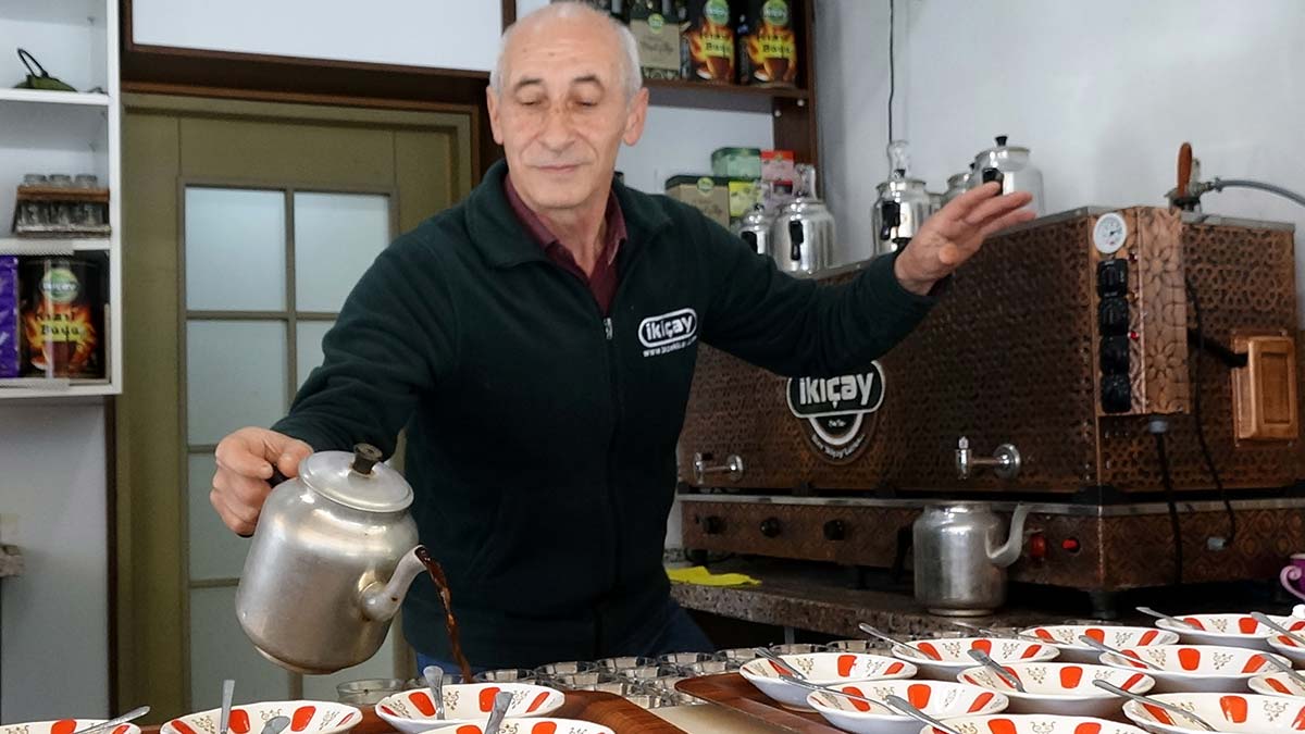 Sıra dışı çaycı 'fenomen' oldu