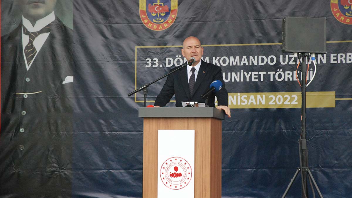 Soylu: Terör yuvalarının kafalarına iniyoruz 