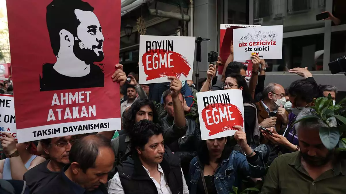 Taksimde gezi davasi kararina protesto 1 - yerel haberler - haberton