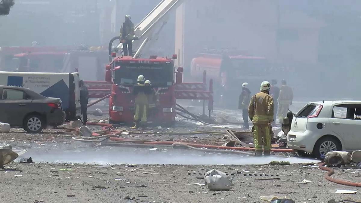 Tuzla'da fabrikada patlama; 3 ölü