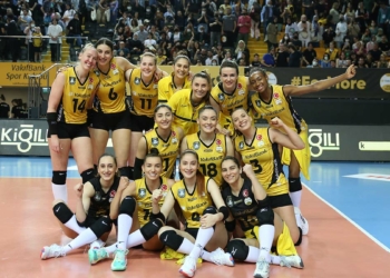 VakıfBank, Misli.com Sultanlar Ligi'nde finalde