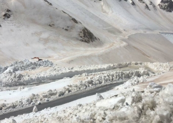 Van- Bahçesaray yolu, 3 ay sonra ulaşıma açıldı