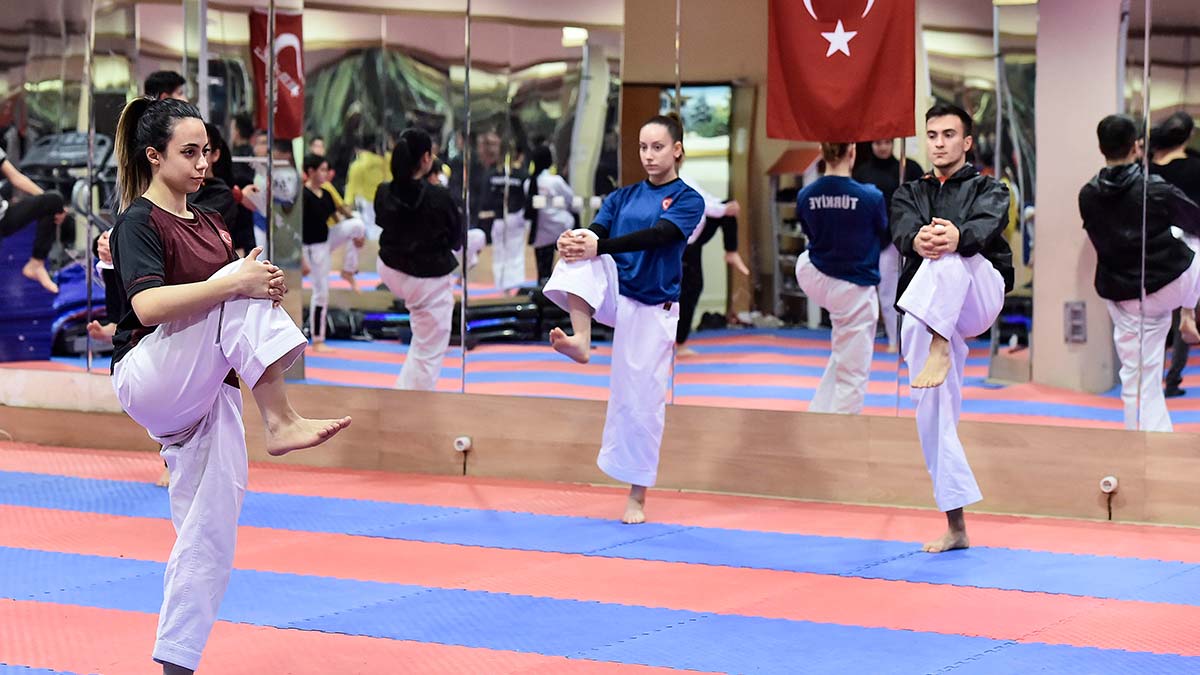 EGO Spor'dan Karate Şampiyonası'nda madalya rekoru