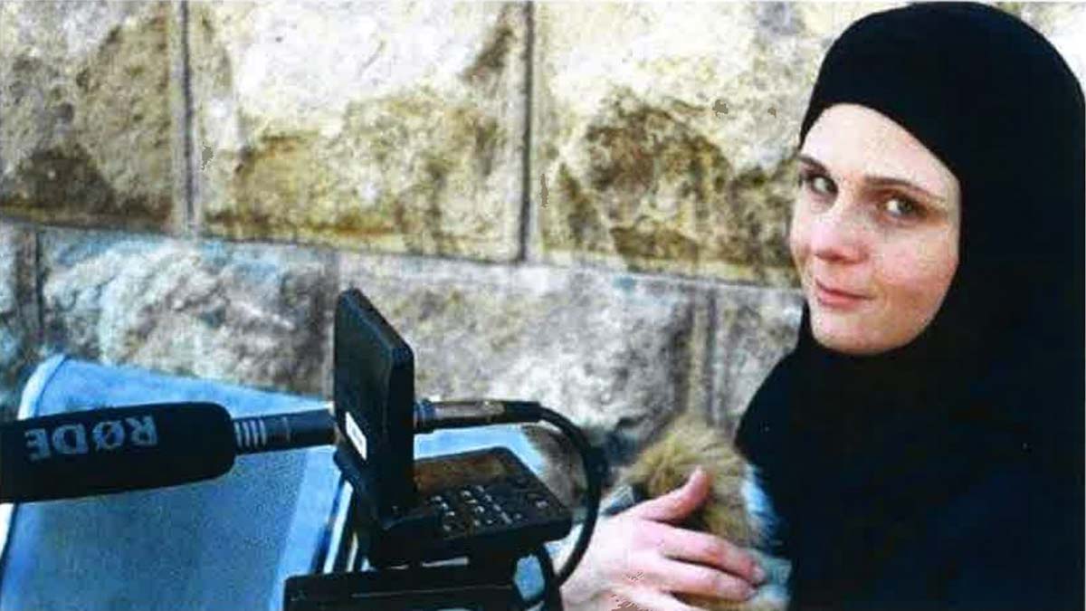 ABD'li gazeteci Lindsey Tyler Snell deşifre oldu