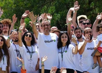 Sevginin ve gerçeğin peşinde