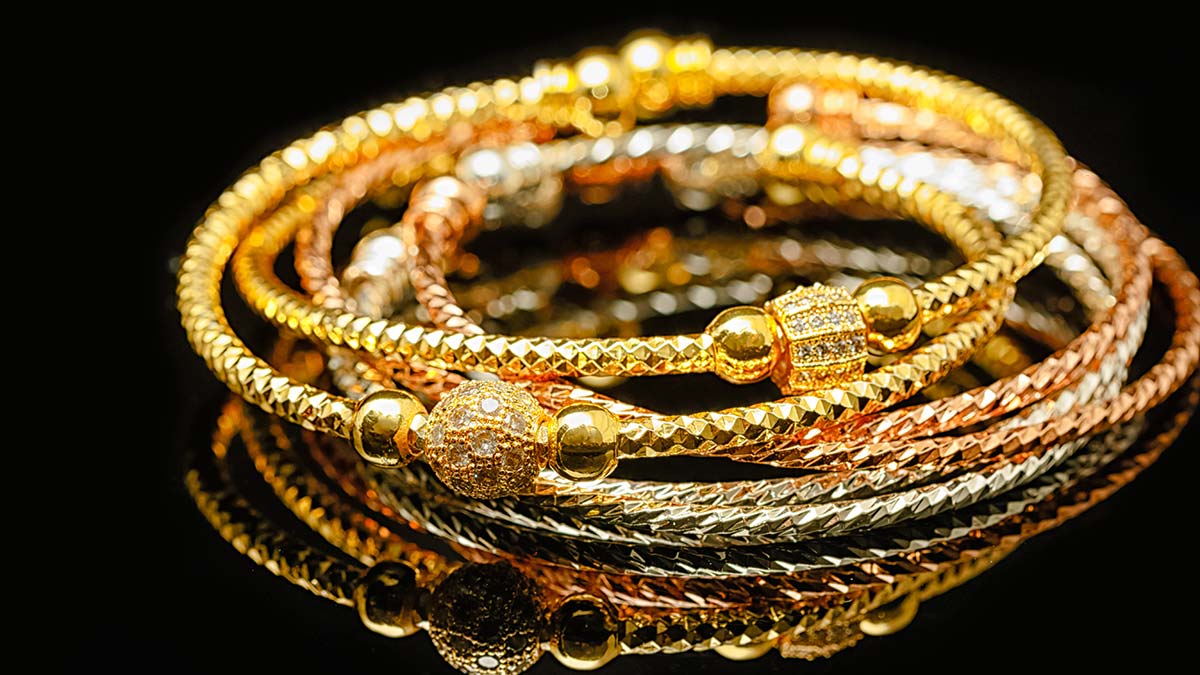 Altın neden geriliyor?