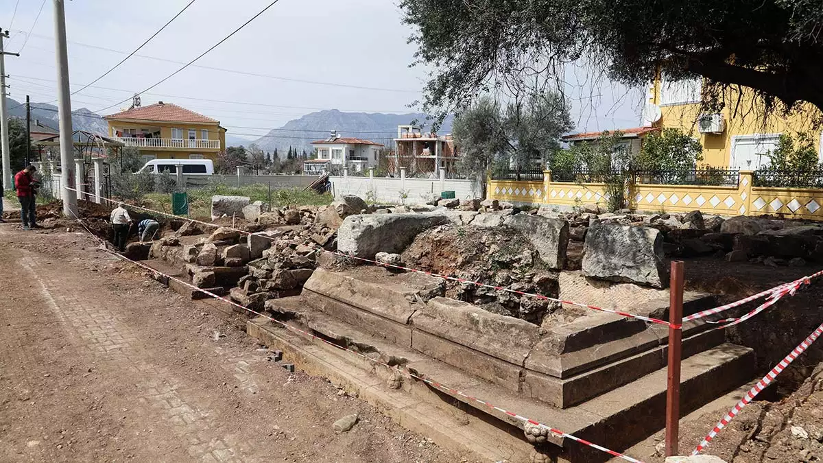Antalya'da roma dönemine ait mezarlık bulundu