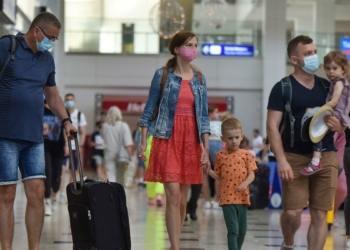 Antalya'ya gelen turist sayısı 1 milyonu aştı