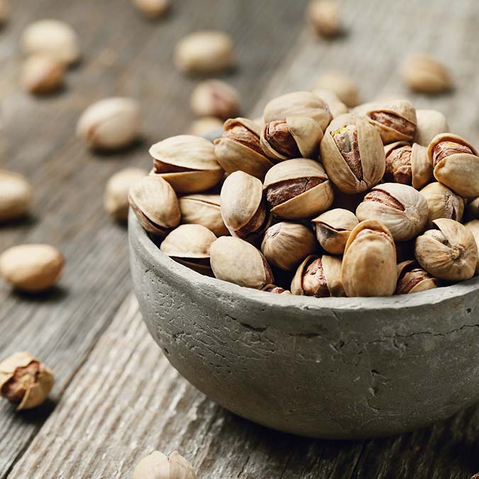 Yeterli ve dengeli beslenmede yağların önemli bir yere sahip olduğunu anlatan Diyetisyen Yasin Ayyıldız sağlıklı kuruyemiş çeşitleri hakkında önemli bilgiler verdi.