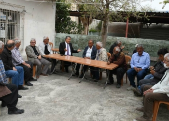 Köylünün ocağına incir ağacı diktiler