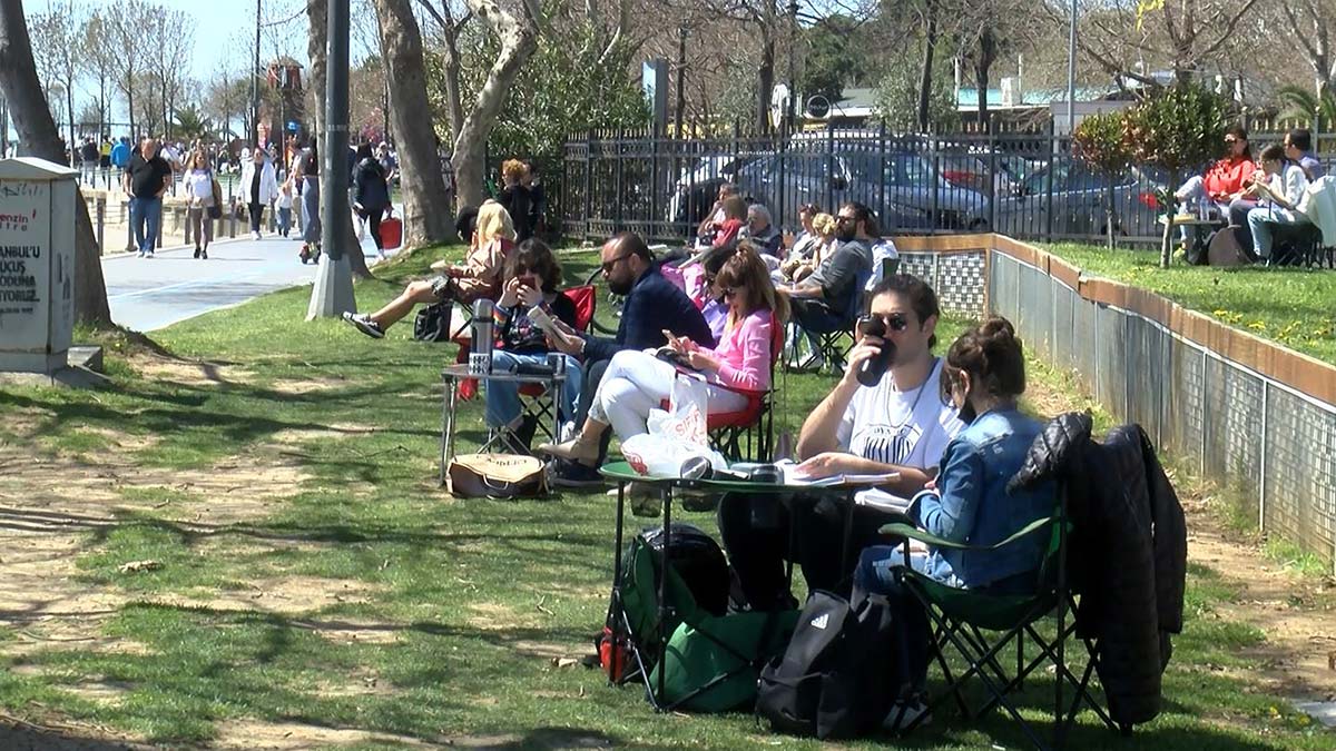 Bağdat Caddesi ve Caddebostan Sahili doldu taştı