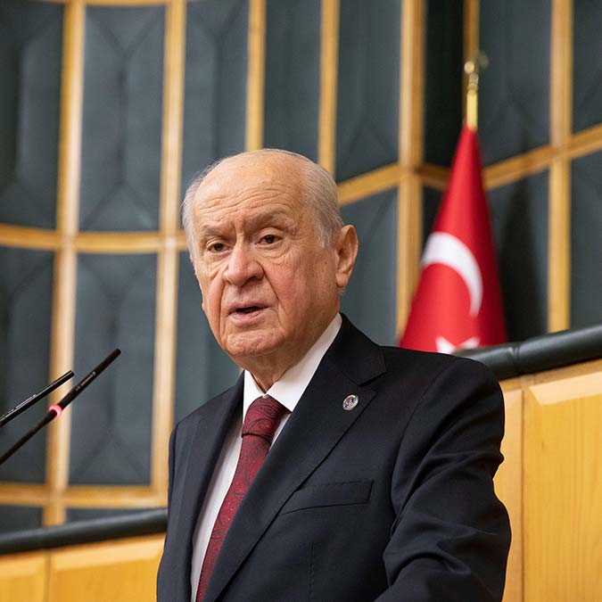 MHP Genel Başkanı Devlet Bahçeli, "Önümüzdeki bayram günlerinde ülkelerine gidebilen Suriyeli sığınmacıların geri dönmelerine de hiç gerek yoktur" dedi.