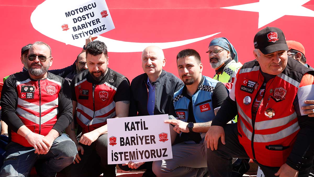 Motorcu dostu bariyerler uyguladık