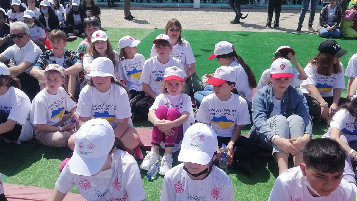 Aile ve Sosyal Hizmetler Bakanı Derya Yanık, geleceğin mucitleri, bilim adamları olarak bugünden itibaren 'İcat çıkarma' sözünün aksine icat çıkarın. Fikirlerinizi hayata geçirme gayreti içinde olun" dedi.