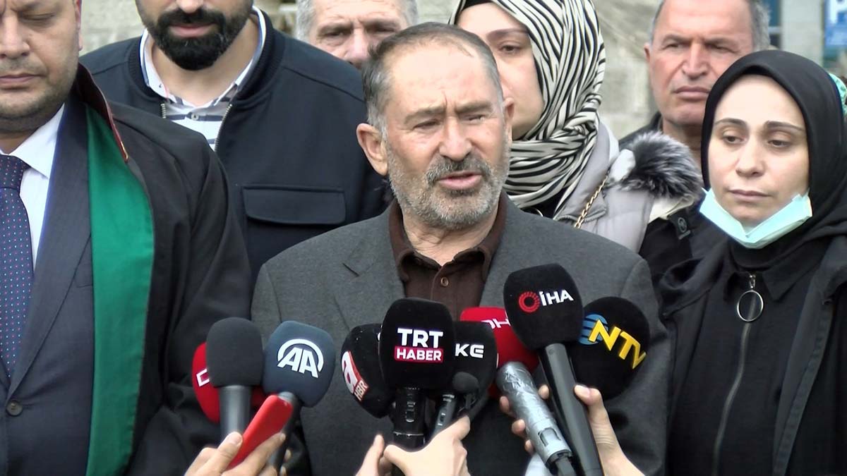 Başak Cengiz'i yolda yürürken samuray kılıcıyla öldüren Can Göktuğ Boz’un davasında karar verildi. Başak Cengiz'in annesi Beyhan Cengiz, "Bugün orucumu Başak'ın bayramı ile açacağım" dedi.