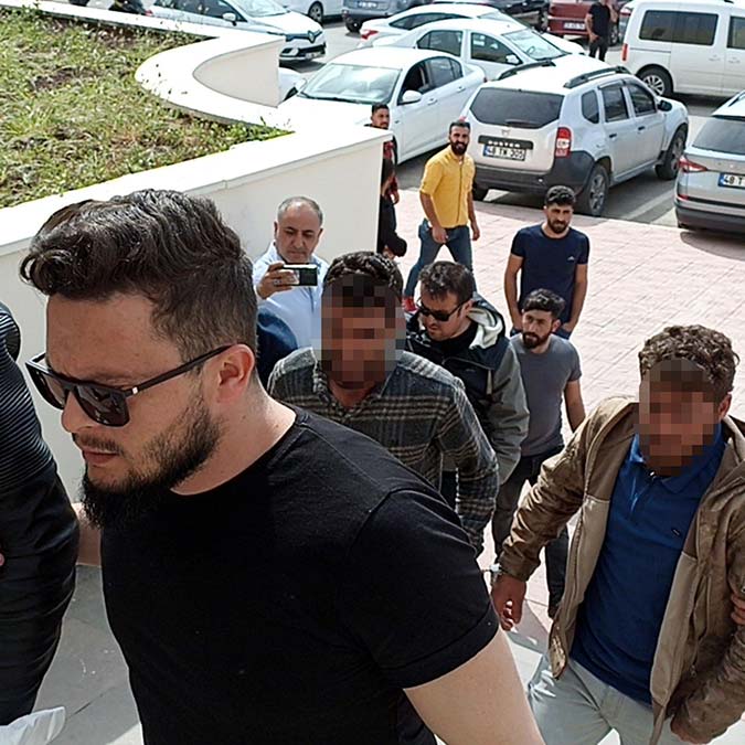 Terör örgütü PKK propagandasında 8 tutuklama