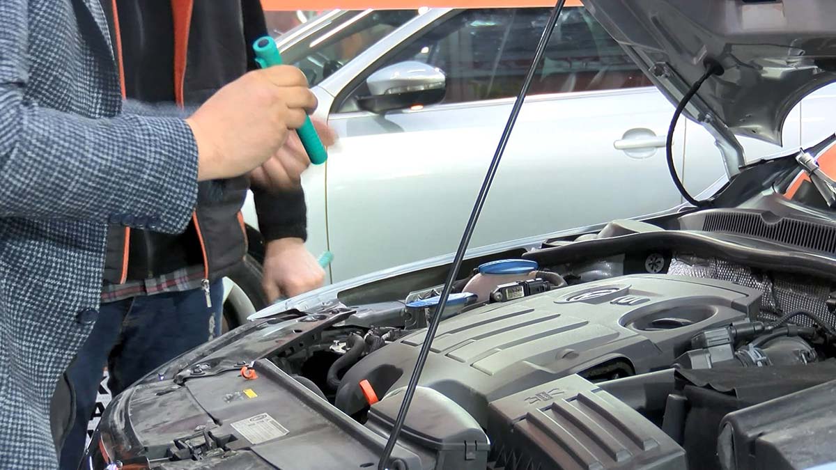 Ekspertiz uzmanı Sadrettin Köseoğlu, "Mağduriyetlerin olmaması için mutlaka TSE belgesi olan yerden rapor alın" açıklaması yaptı.