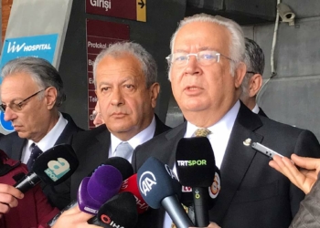 Galatasaray zor bir süreçten geçiyor