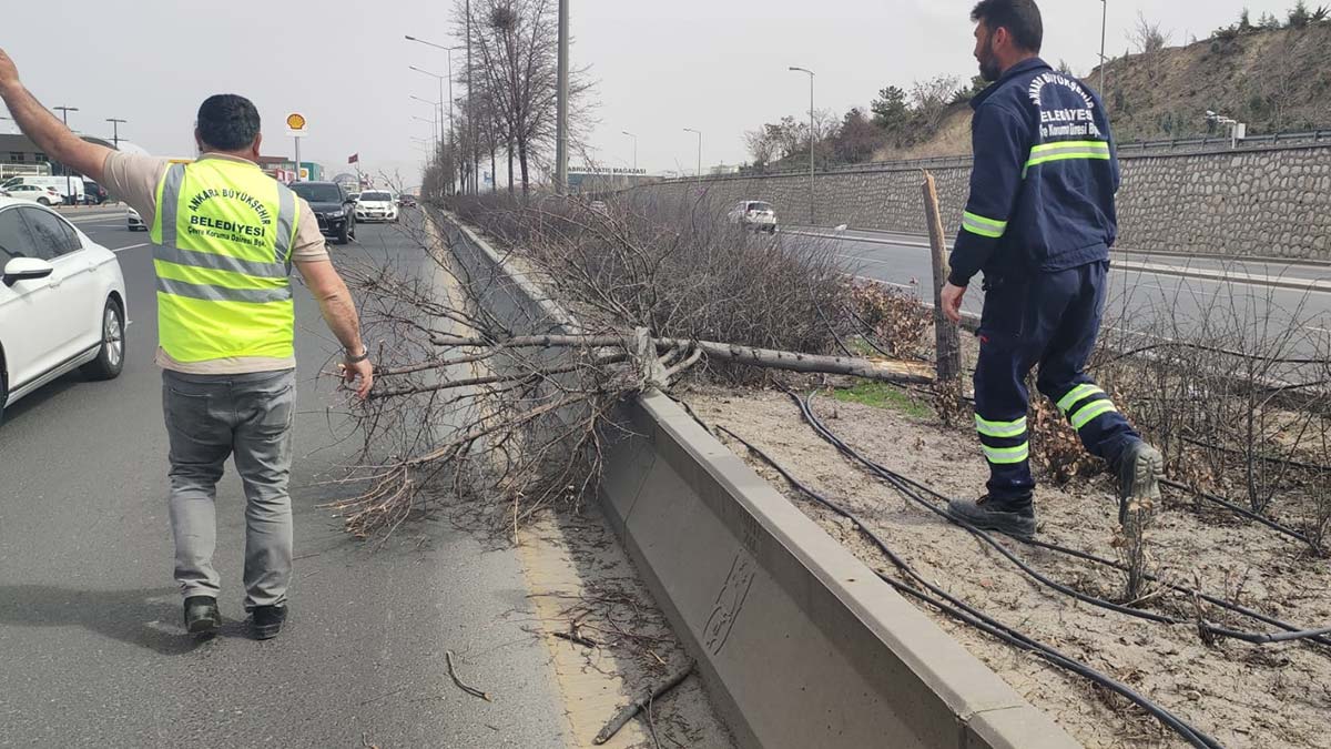 Başkent'te fırtına uyarısı sonrası teyakkuz