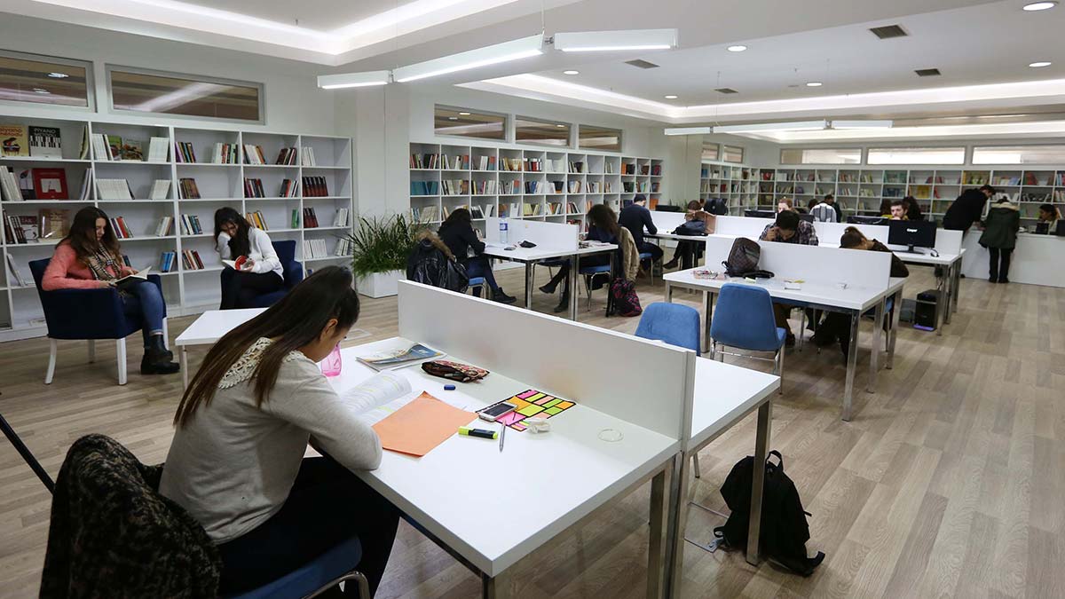 Kitap dostu kent Yenimahalle