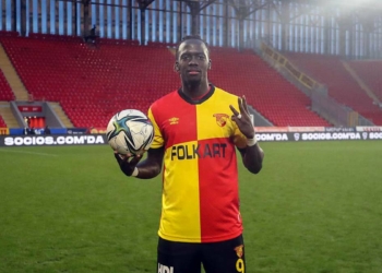 Göztepe'de golcü Cherif Ndiaye Çin'e gidiyor