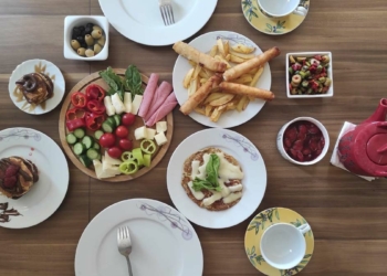 Her 5 hastadan 1'inde beslenme bozukluğu riski var