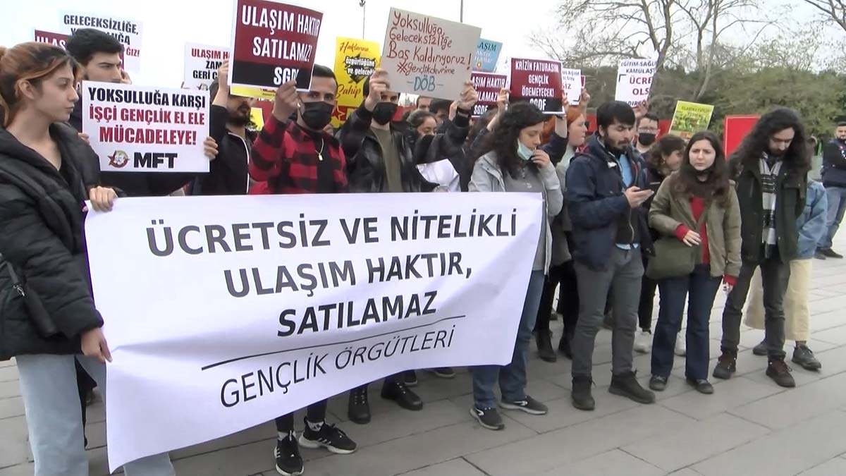 Toplu ulaşıma yapılan zamma tepki