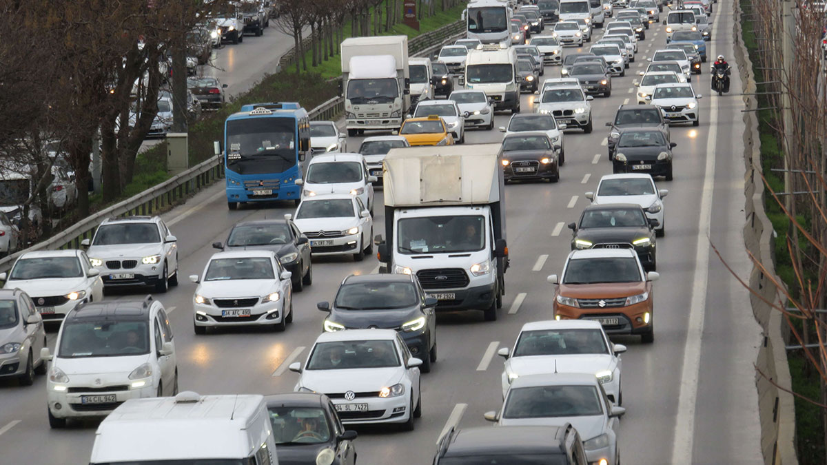2020'de trafiğe kayıtlı motorlu kara taşıt sayısı arttı