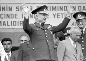 Devlet yönetiminde G3 gücü: 80 ihtilali