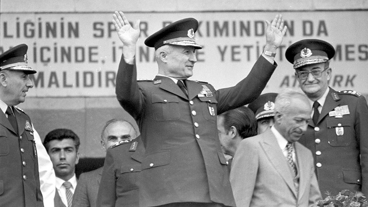 Devlet yönetiminde G3 gücü: 80 ihtilali